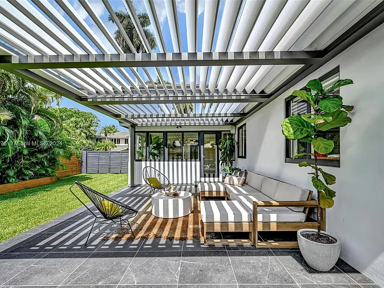 7531 Miami View Dr — Photo 6