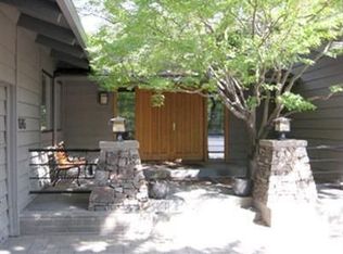 1646 NE Edgecliff Cir, Bend, OR 97701