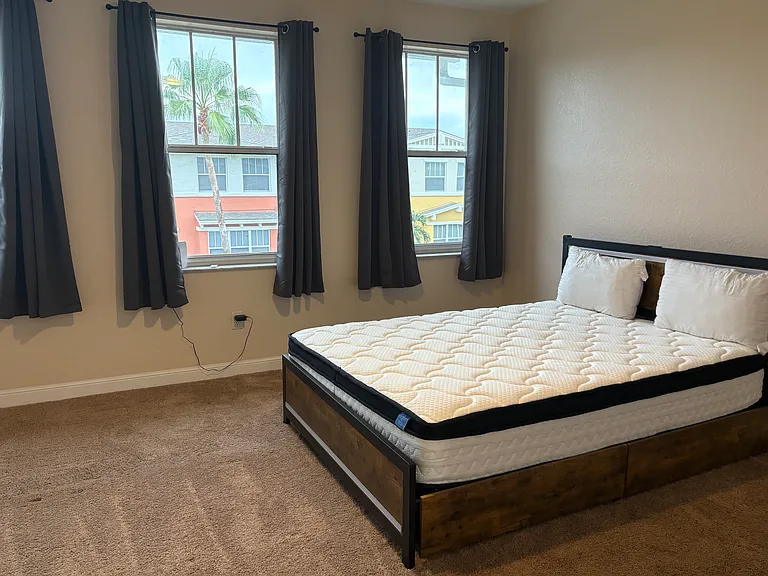 833 Millbrae Ct #4 — Photo 10