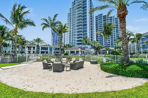 1 Water Club Way Photo 1