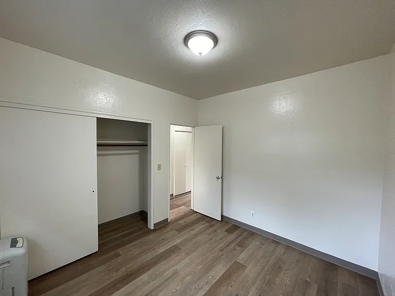 1008 F St #X — Photo 12