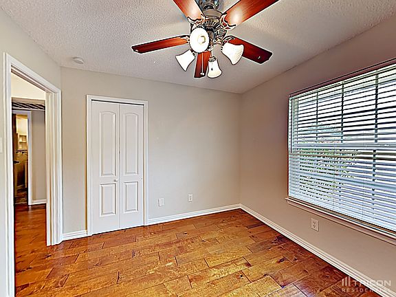 4th image of 115 Mapleridge Dr