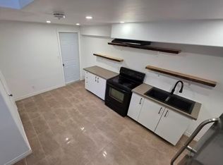 2451 Sutton Dr #BASEMENT, Burlington, ON L7L7B2