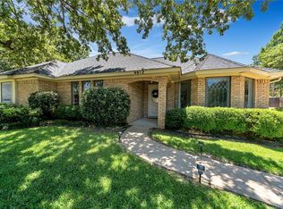 4612 Windy Hills Ct, Arlington, TX 76017