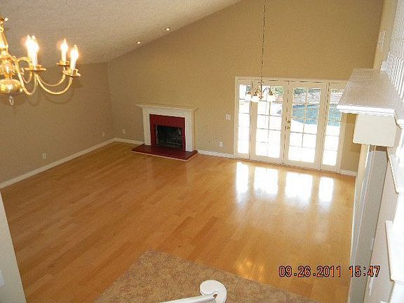 Living & Dining Area