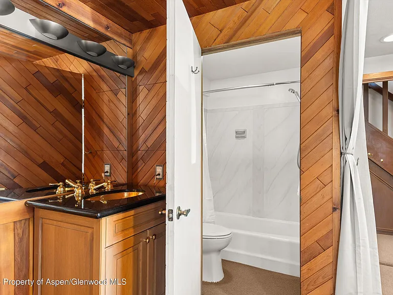 125 E Hyman Ave #1A — Photo 12