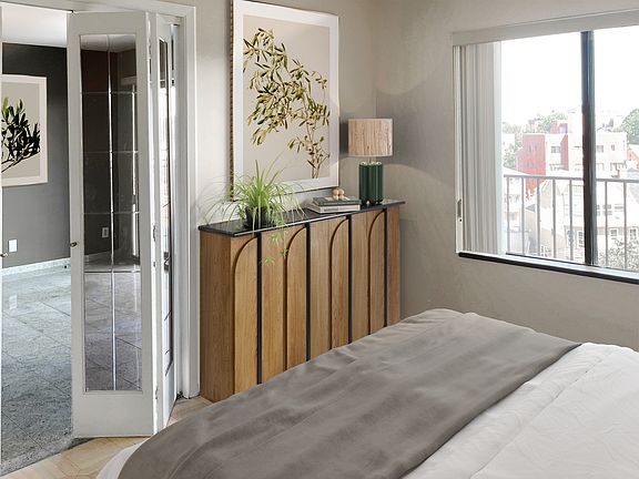 4th image of 25-40 Shore Blvd #6F