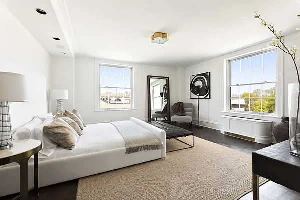 Sold by Compass | media 19