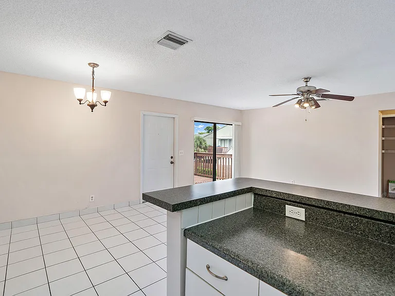 28 Crossings Cir #H — Photo 28