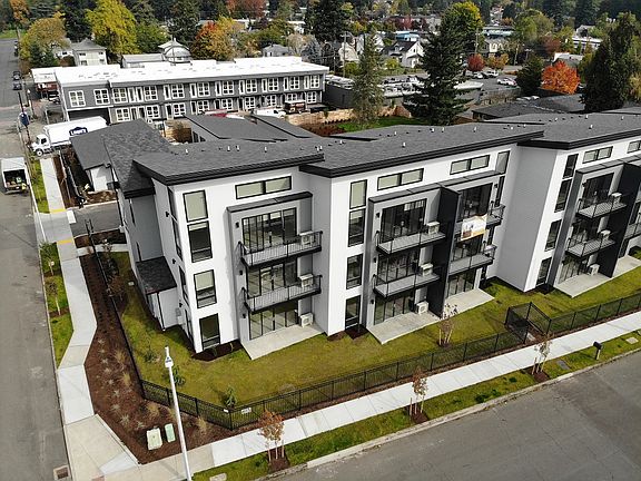 2nd image of 615 Z St #2x2