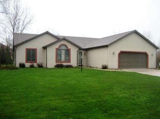 2738 Lisa Ave, Sheboygan, WI 53083