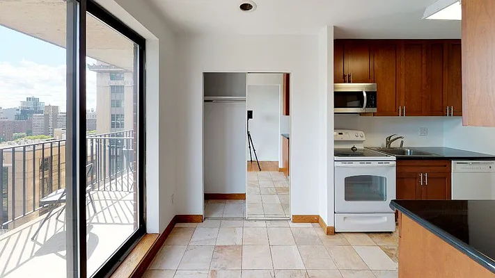 Rented by Royalty Living NYC | media 46