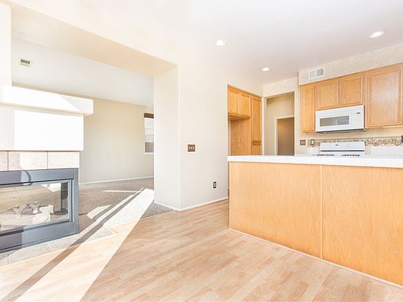 5th image of 27620 Elkwood Ln