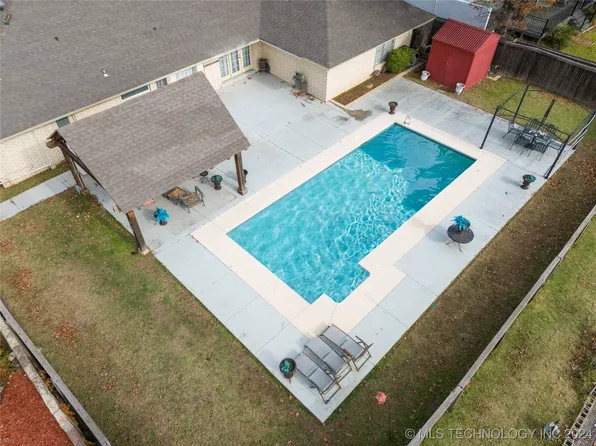 2910 E 75th St, Tulsa, OK 74136
