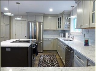 44 High St #1, Andover, MA 01810