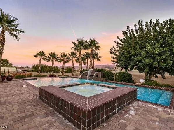928 Santa Helena Ave, Henderson, NV 89002
