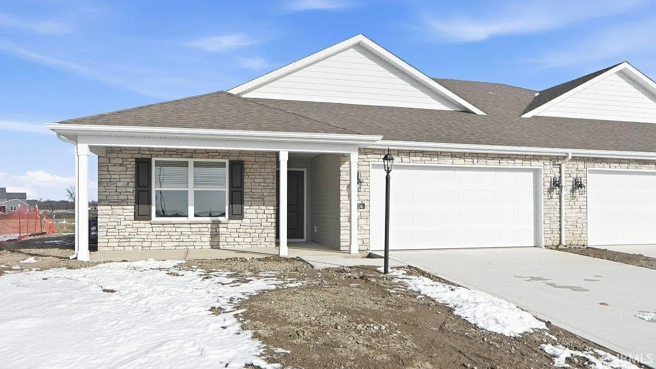 1014 Butler Lake Ct photo 1