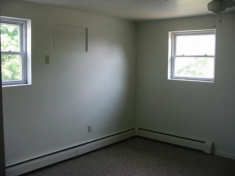 334 Main St #B4 — Photo 4