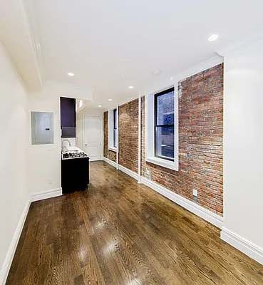 Rented by Avenues Real Estate | media 13