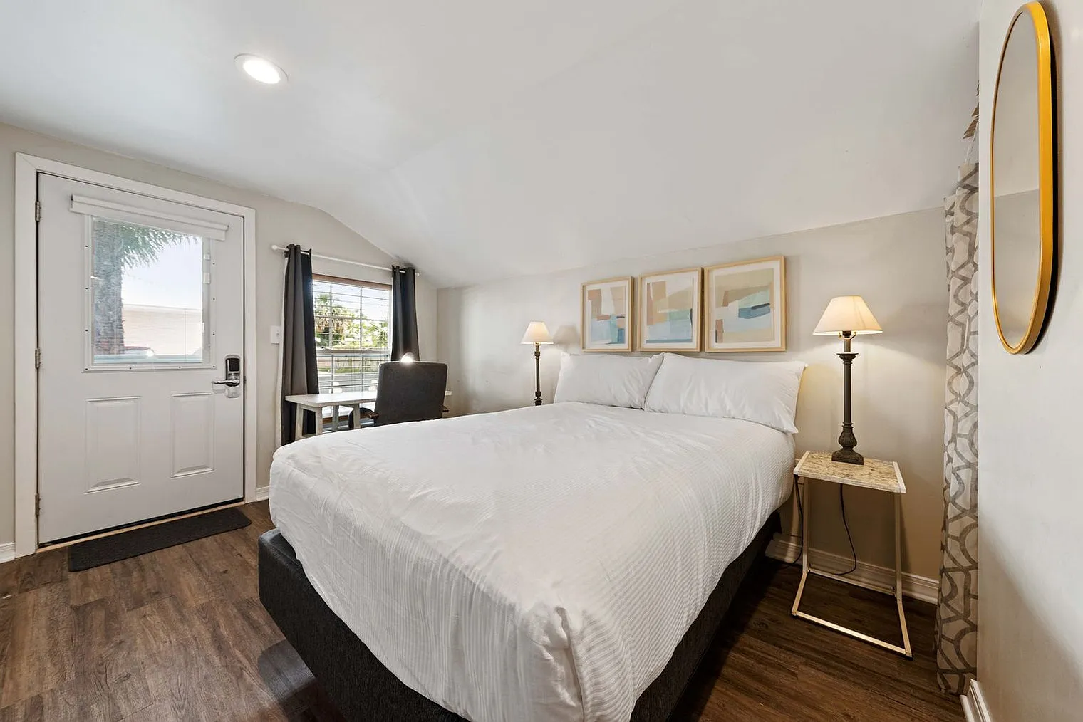 Studio, 1.0 bath, 3229 sqft, $1,463 — Photo 1