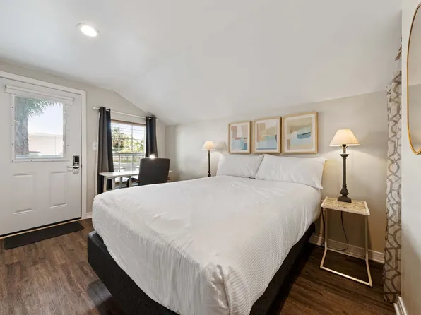 110 Eglin Pkwy SE #Id1502058p, Fort Walton Beach, FL 32548