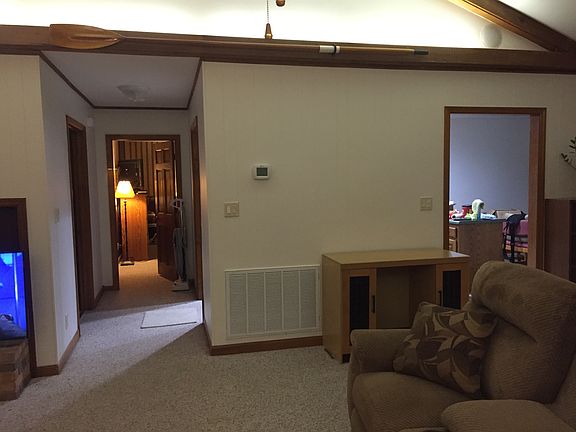 4th image of 2313 Peterson Dr