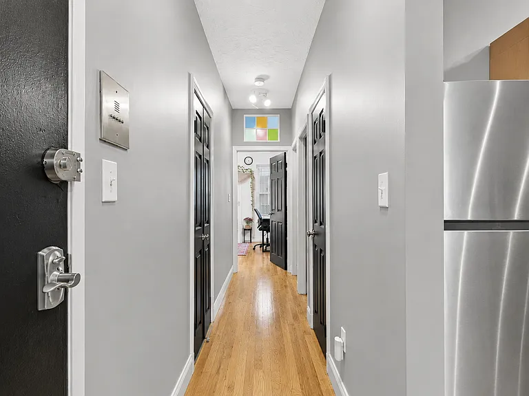 881 Harrison Ave #1A — Photo 7