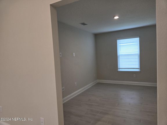 5th image of 12920 HOLSINGER Boulevard