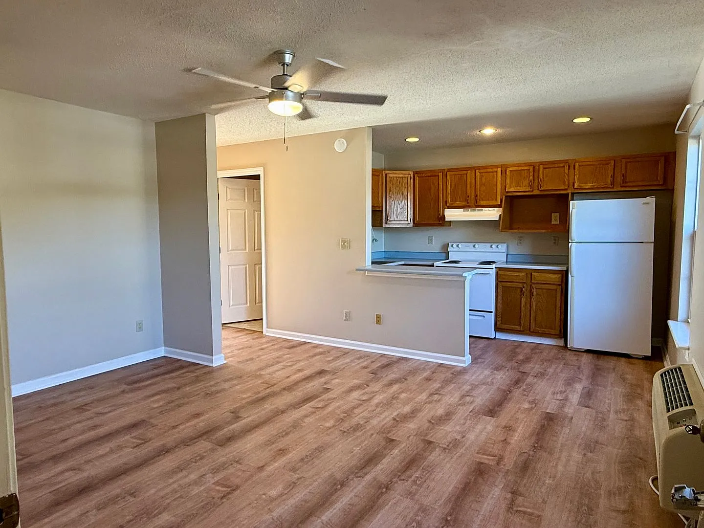 Honeycutt Apartments — Photo 4