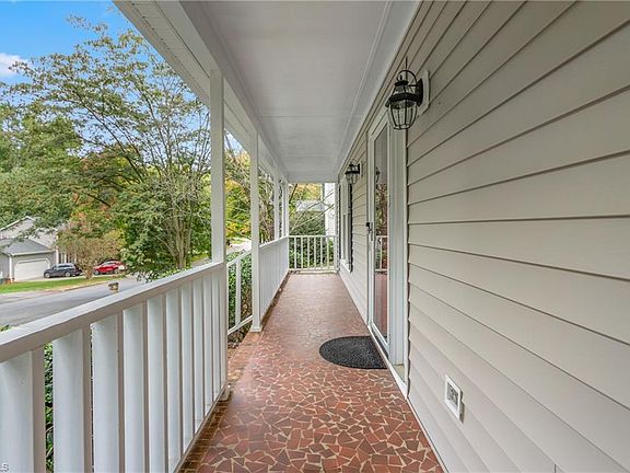 4th image of 5808 Stoney Glen Loop