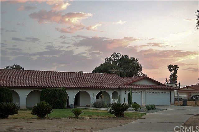 1st image of 30100 Apricot Ave