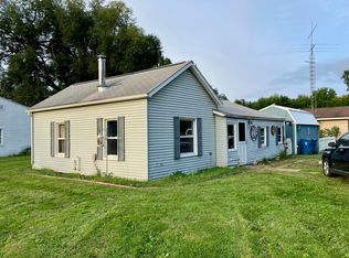 2407 W 3rd St, Dixon, IL 61021