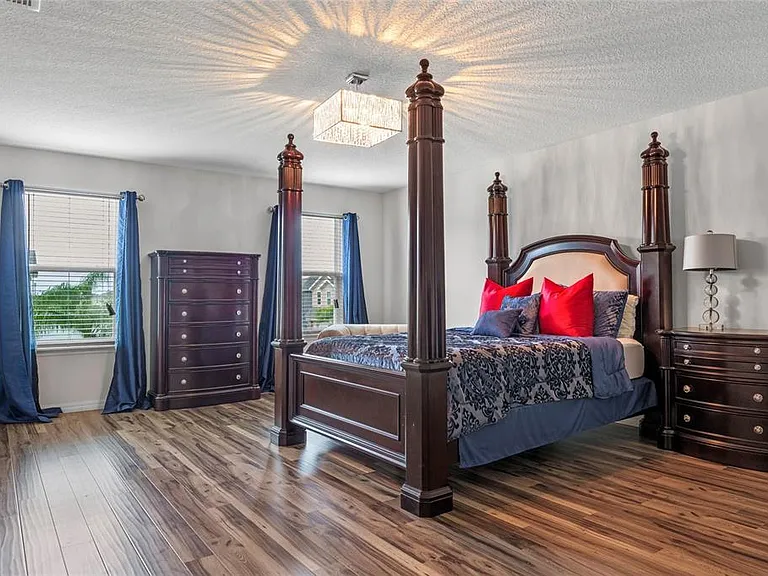 3211 Turret Dr — Photo 16