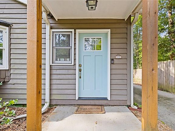 3rd image of 639 Scott Cir