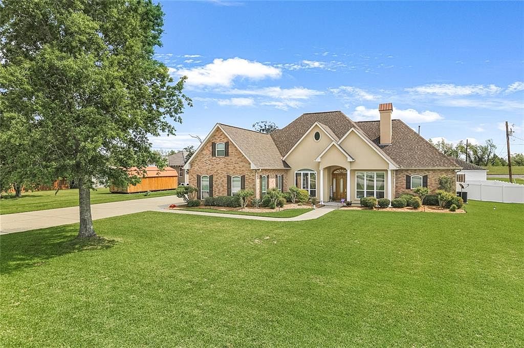 12381 Highway 23, Belle Chasse, LA 70037 Zillow
