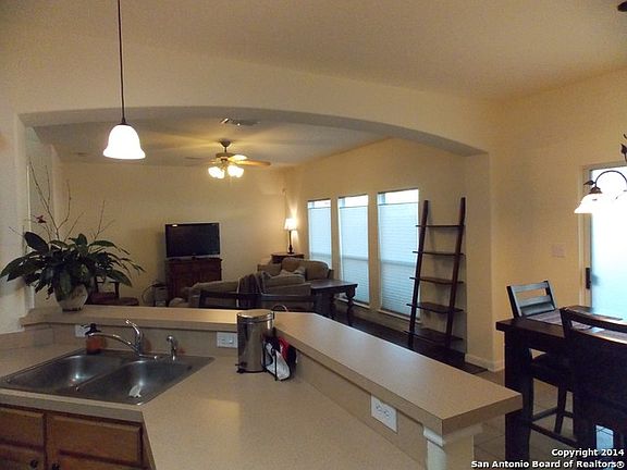 3rd image of 557 Stonebrook Dr