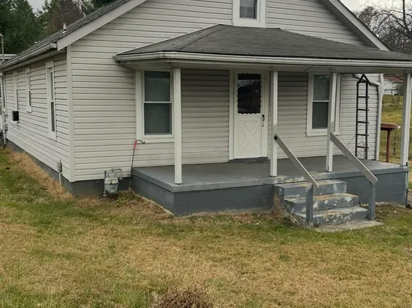 14 Mulberry St, Staunton, VA 24401