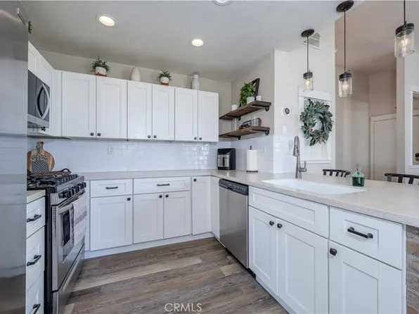 2552 Avenida Del Vista APT 204, Corona, CA 92882