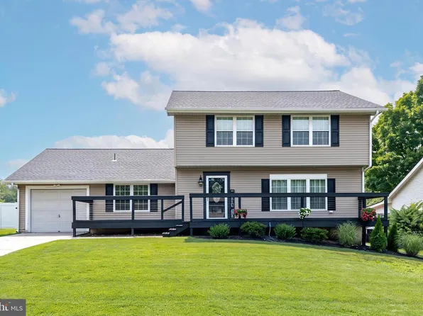 610 Westover Ct, Williamstown, NJ 08094