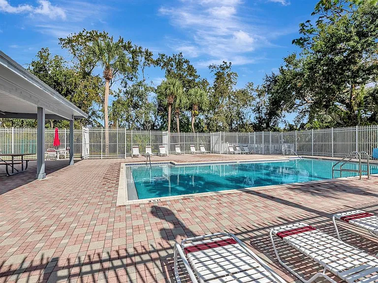 34902 Teeview Ln — Photo 30