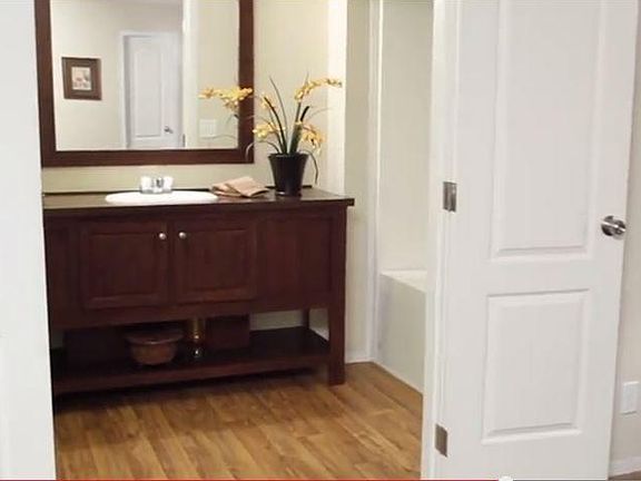 3rd image of 76 Salem Cir