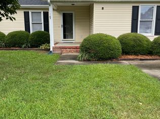 115 Hipps Ave #B, Simpsonville, SC 29681