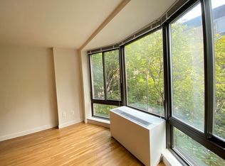 48 W 68th St APT 3A, New York, NY 10023