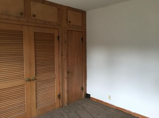 17 S Maple Ave, Waukegan, IL 60085