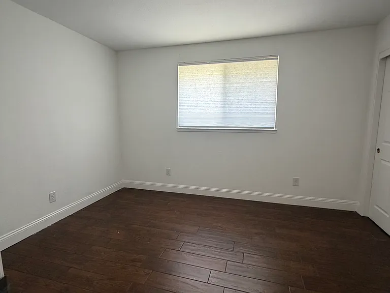 112 Garrett Dr — Photo 12