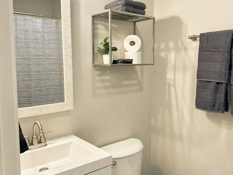 329 Catherine Dr — Photo 8