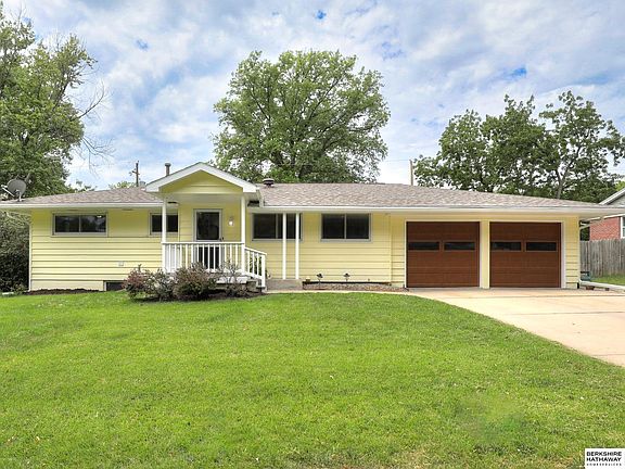3rd image of 1835 Morningside Dr