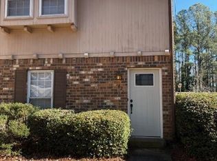 621 Garden Walk Dr, Stone Mountain, GA 30083