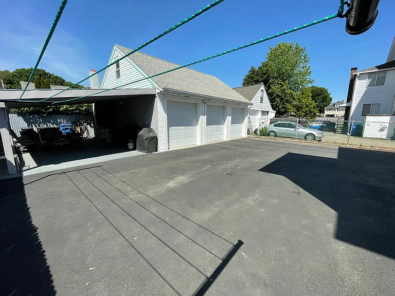 252 Brown St — Photo 19