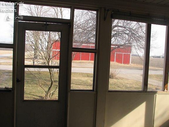 3rd image of 1598 County Road 128